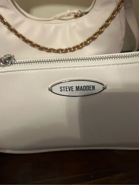 Steve Madden Cream Crossbody with Silver Zip and Logo Plate